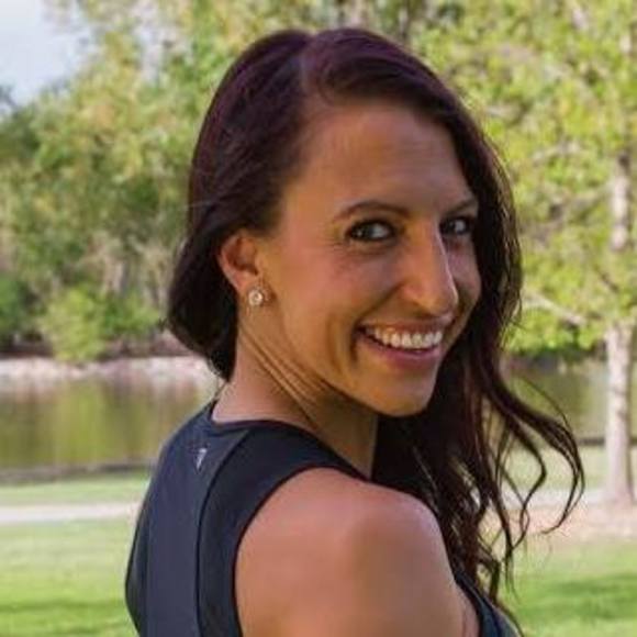 Meet your Posher, Danielle - Picture 1 of 1